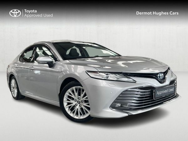 Toyota Camry Saloon, Hybrid, 2020, Grey