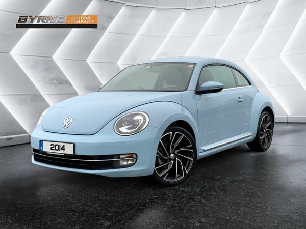 Volkswagen Beetle Hatchback, Petrol, 2014, Blue