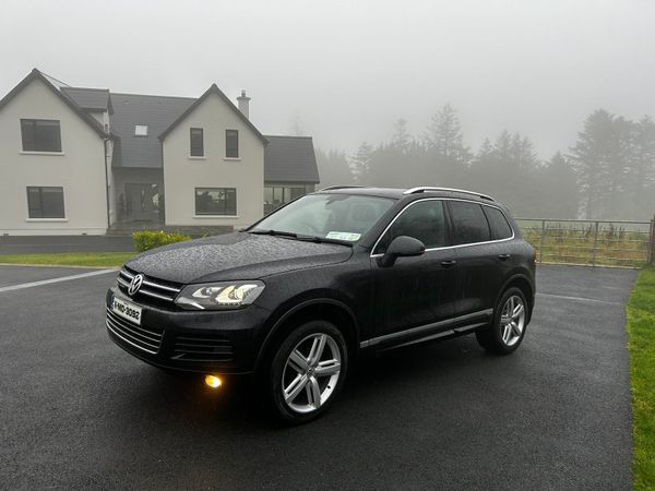 Volkswagen Touareg SUV, Diesel, 2011, Black