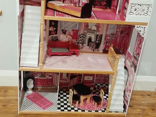 Barbie doll deals furniture for sale