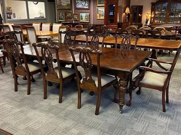 Donedeal table store and chairs