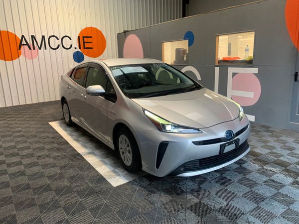 Toyota Prius Saloon, Hybrid, 2019, Silver