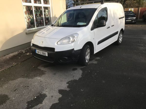 Peugeot Partner MPV, Diesel, 2014, White