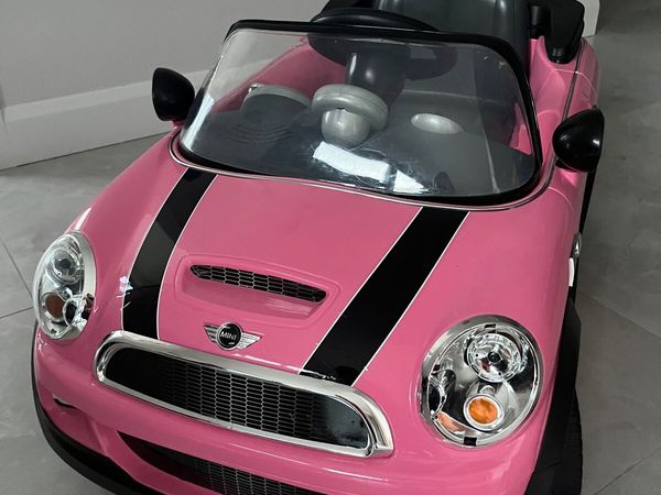 Kids pink hot sale mini cooper