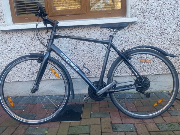 Trek 7.3 best sale hybrid bike