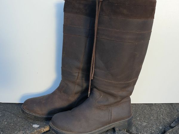 Fly boots shop size 6