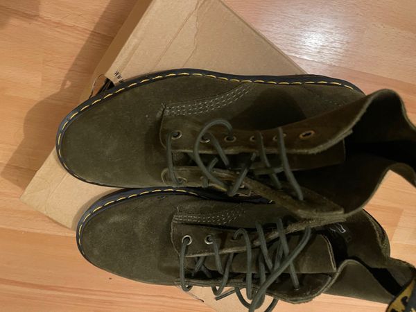 Dr martens best sale suede ankle boots