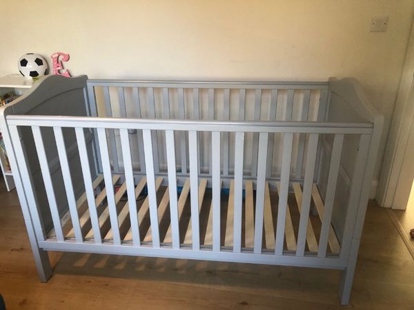 Nested sorrento cot clearance bed