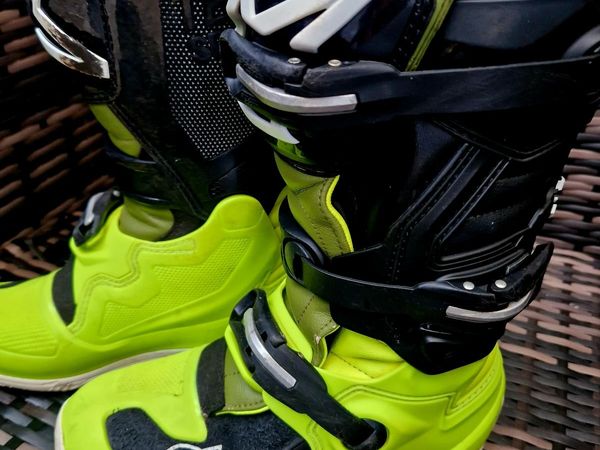 motocross boots size 9 9 Ads in Motorbike Extras For Sale in