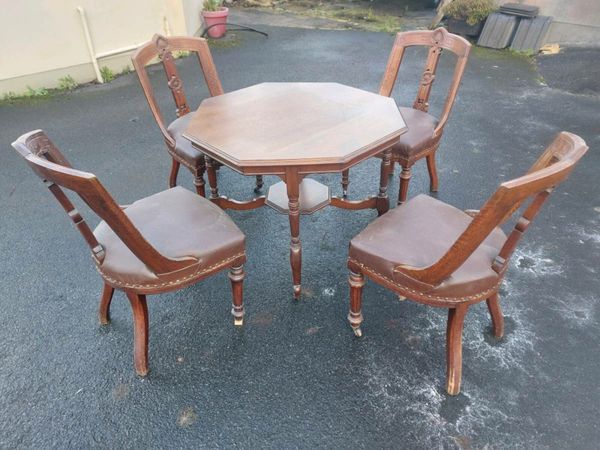 Antique round deals wooden chair