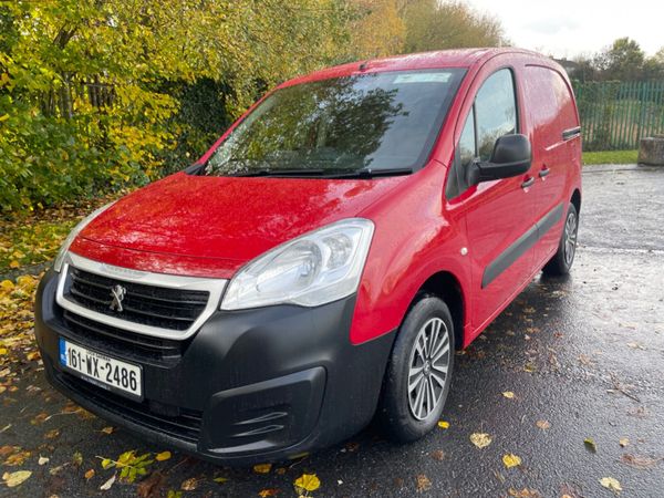 Peugeot partner best sale 3 seater