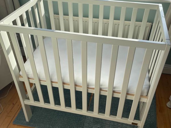 Mamas and papas discount petite cot grey