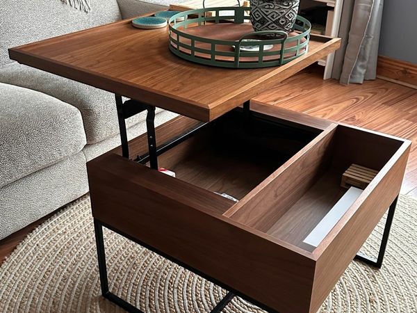 Done deal coffee deals table