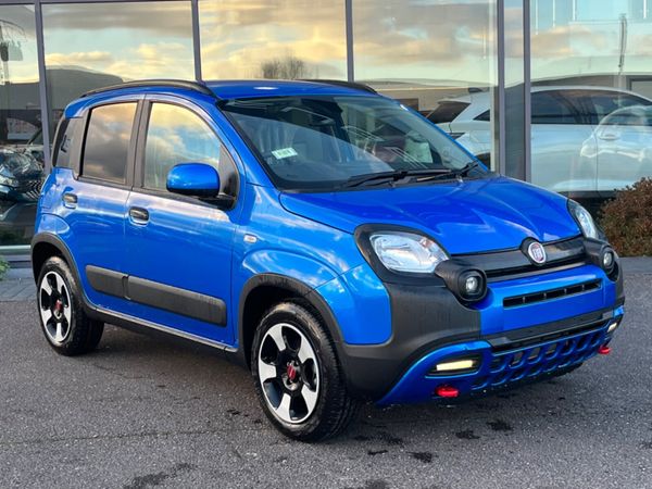 Fiat Panda Hatchback, Petrol Hybrid, 2025, Blue