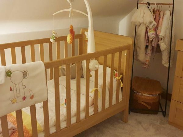 Mamas and papas store eloise cot bed