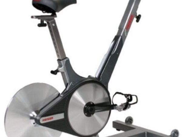 Bicicleta spinning keiser online usada