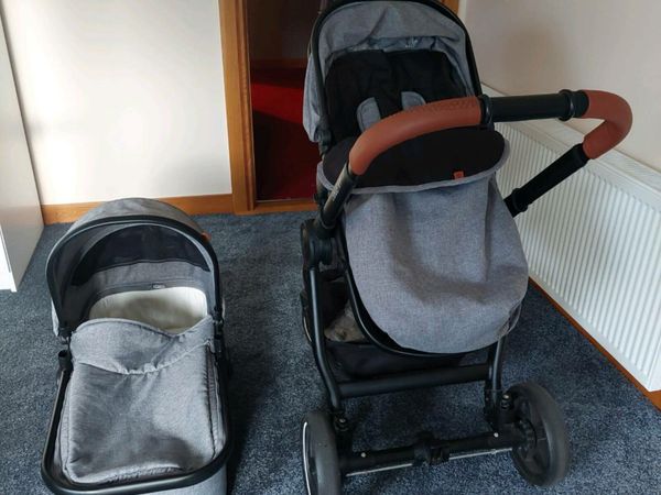 Cloud xt hot sale travel system