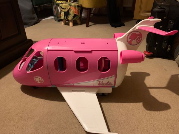 Pink barbie online plane