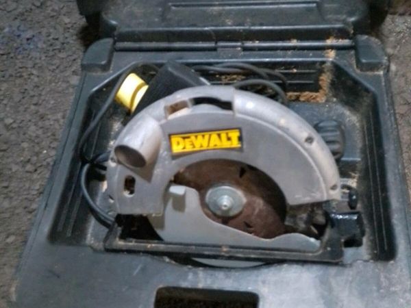 Dewalt dw62 store circular saw