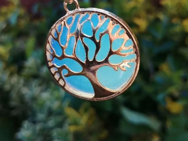 Tree of life hot sale necklace accessorize