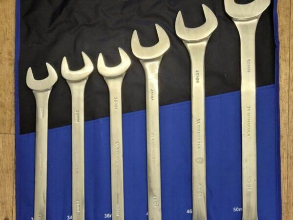 Halfords 25 piece combination deals spanner set