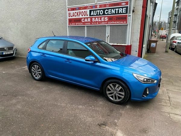 Hyundai i30 Hatchback, Diesel, 2017, Blue