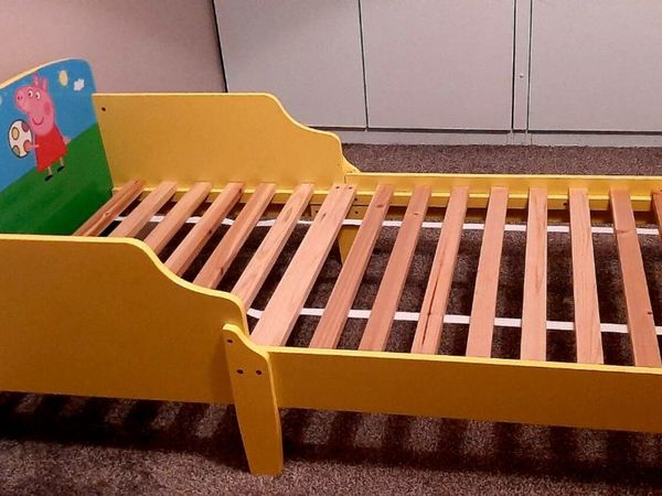 Smyths kids clearance bed