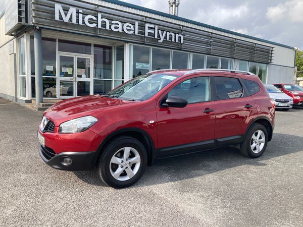 Nissan Qashqai+2 MPV, Diesel, 2012, Red