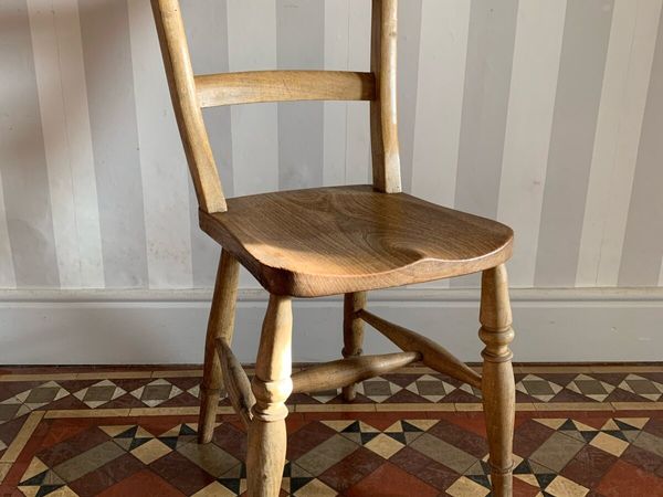 Antique saddle online chair