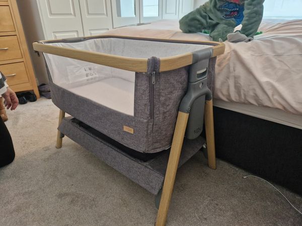 Tutti bambini cozee hot sale bedside crib ireland