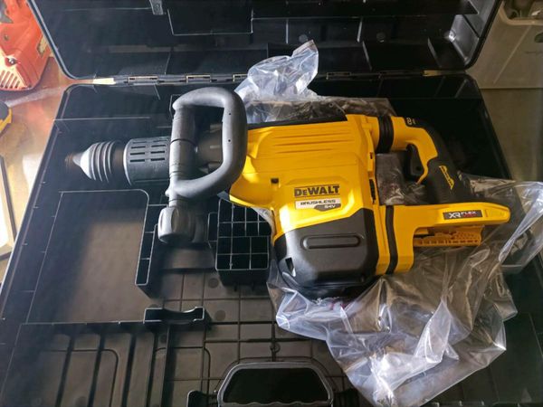 Dewalt dch deals 773
