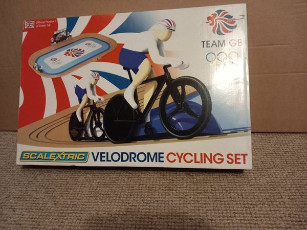 Scalextric velodrome sale cycling set