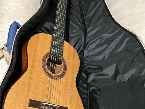 Donedeal guitars deals