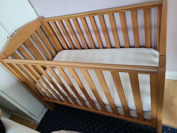 Mothercare cot top clearance changer