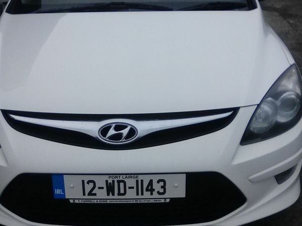 Hyundai i30 Hatchback, Diesel, 2012, White