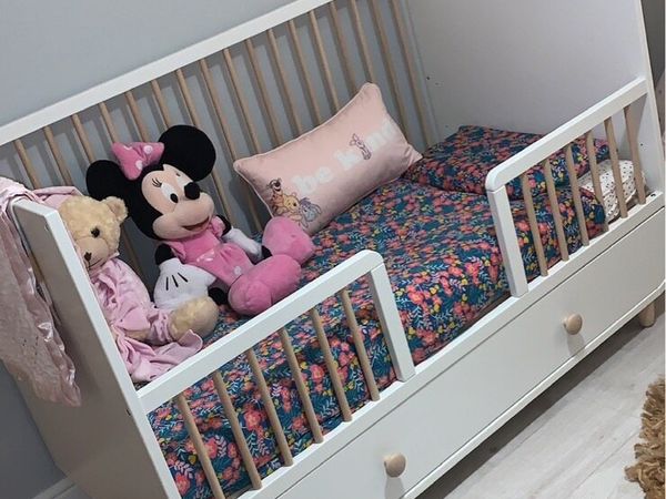 Minnie mouse cheap cot bed