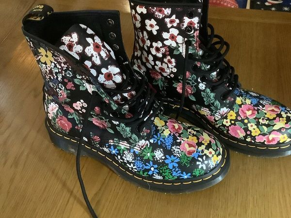 Dr martens size on sale 3