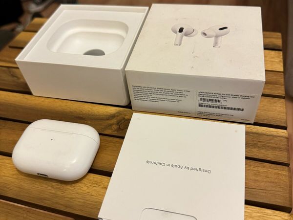 Airpods boxing online