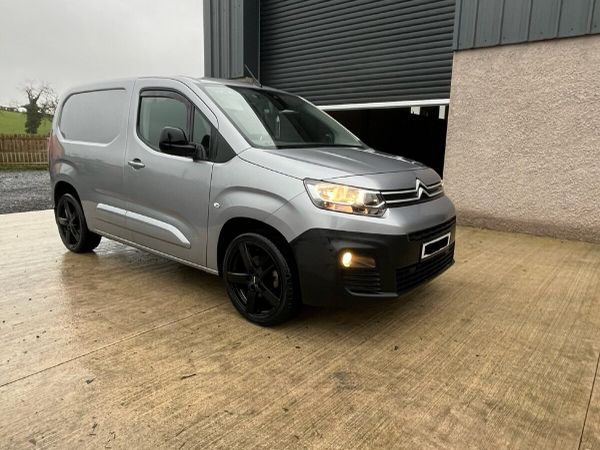 Mercedes sprinter outlet seat covers halfords