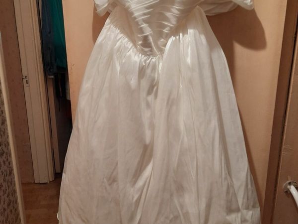 Vero moda wedding dresses hotsell