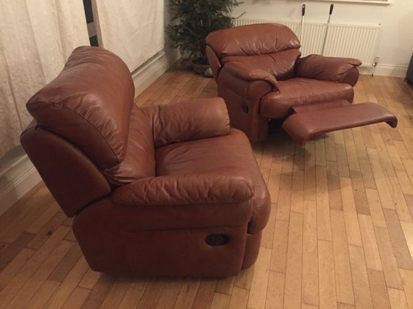 Second hand leather online armchairs