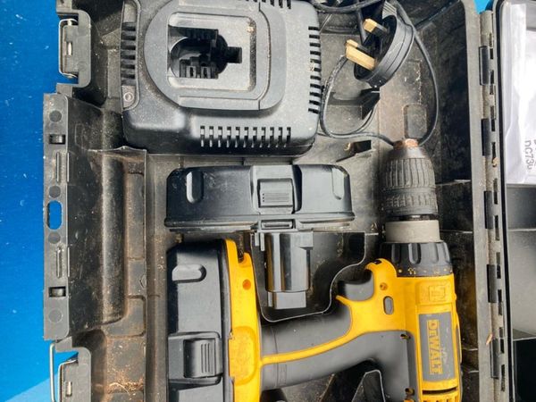 Dewalt drill case online layout