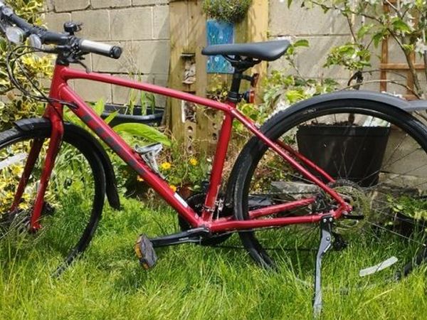 Trek FX3 Disc Hybrid Bike frame size small for sale in Co. Dublin