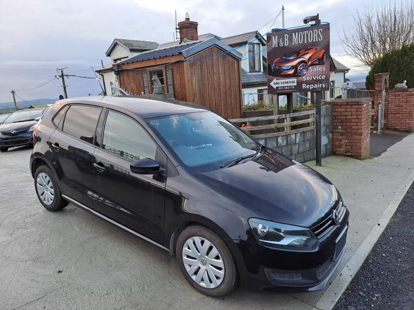 Volkswagen Polo Hatchback, Petrol, 2013, Black