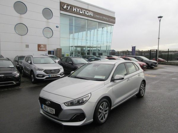 Hyundai i30 Hatchback, Petrol, 2020, Silver