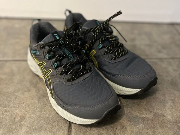 Size 6 asics trainers sale