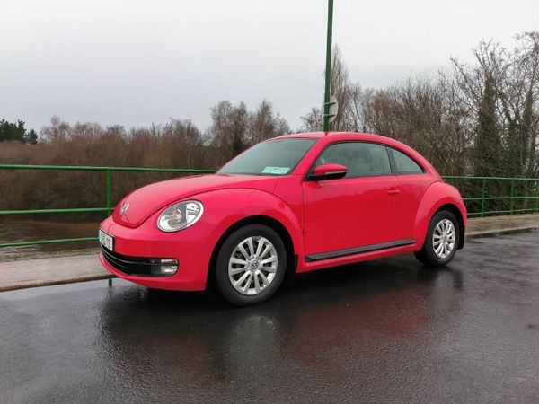 Volkswagen Beetle Hatchback, Diesel, 2013, Red