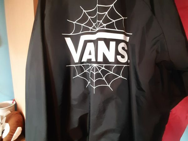 Vans best sale spiderman windbreaker