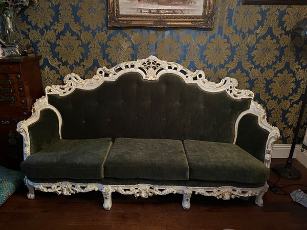 Antique shop couch set