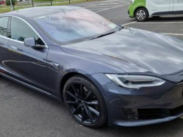 Tesla MODEL S Hatchback, Electric, 2017, Silver